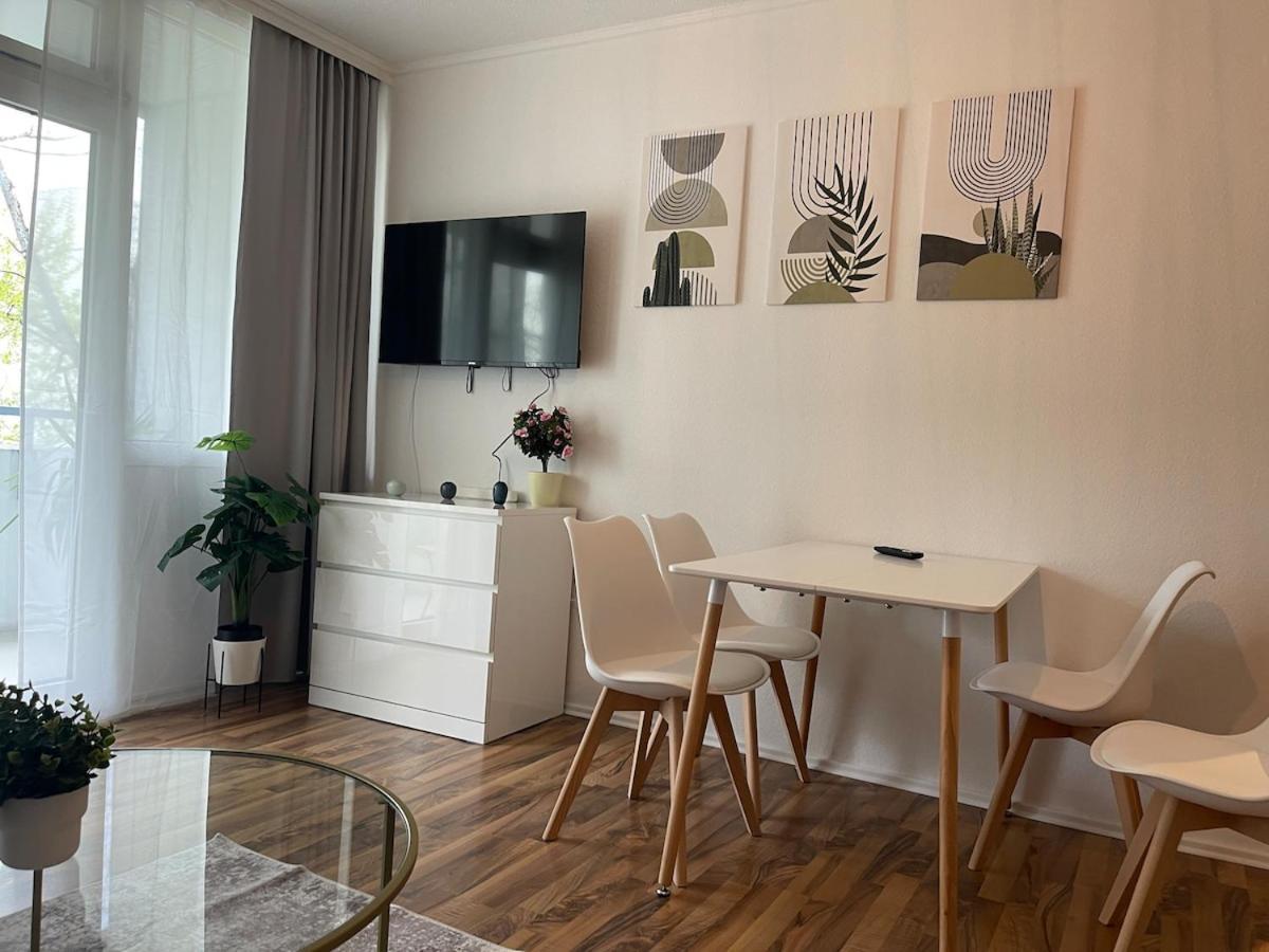 Central 3 Room Apartment For 5-7 People Людвігсгафен-на-Рейні Екстер'єр фото